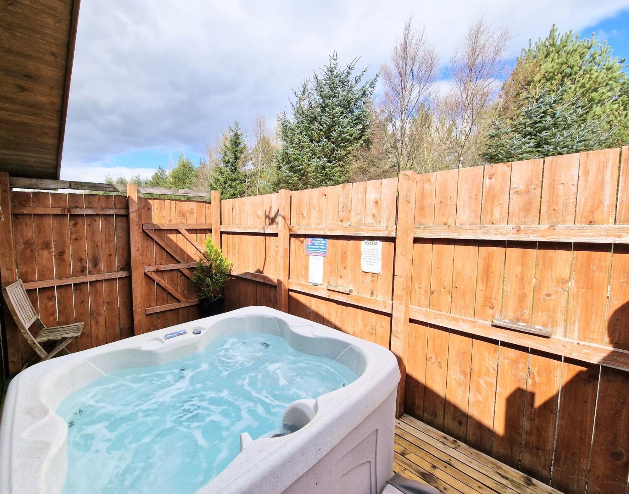 Вилла Ochil 8 With Private Hot Tub - Fife - Loch Leven - Lomond Hills Kelty Экстерьер фото