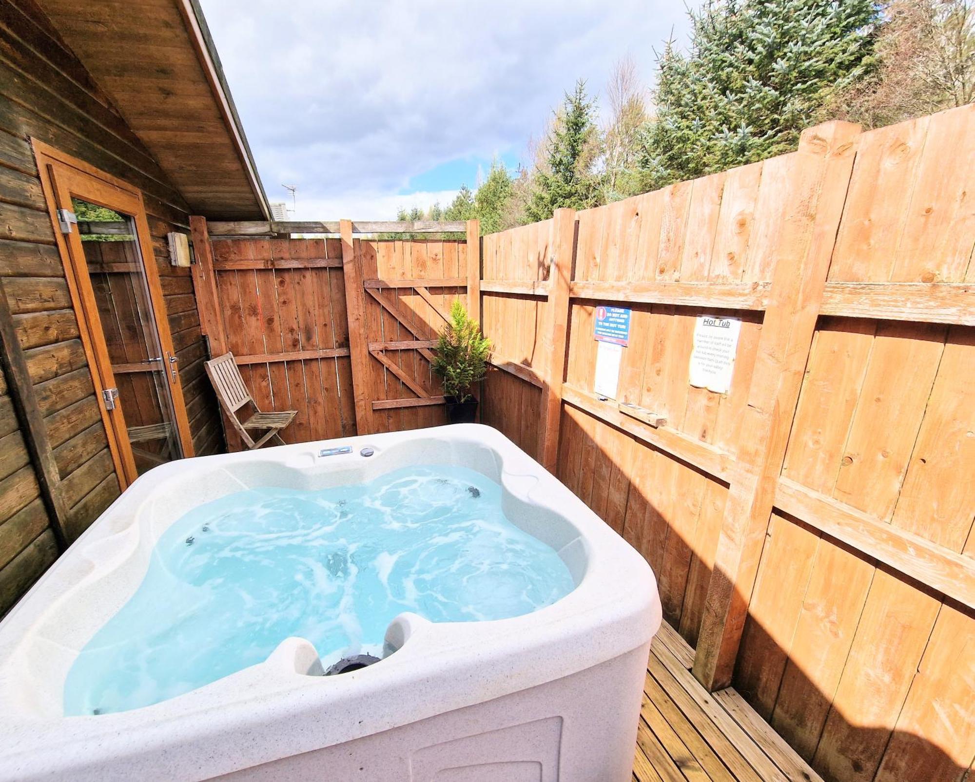 Вилла Ochil 8 With Private Hot Tub - Fife - Loch Leven - Lomond Hills Kelty Экстерьер фото